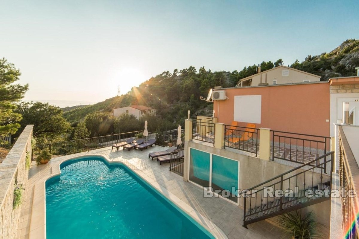 2 - venta casa vista al mar makarska split-dalmacia croacia