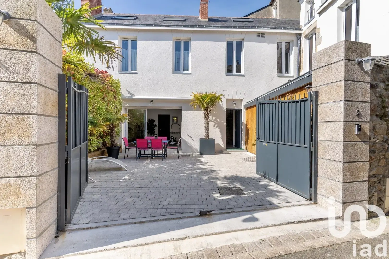 2 - sea view apartment for sale in le pouliguen loire-atlantique france