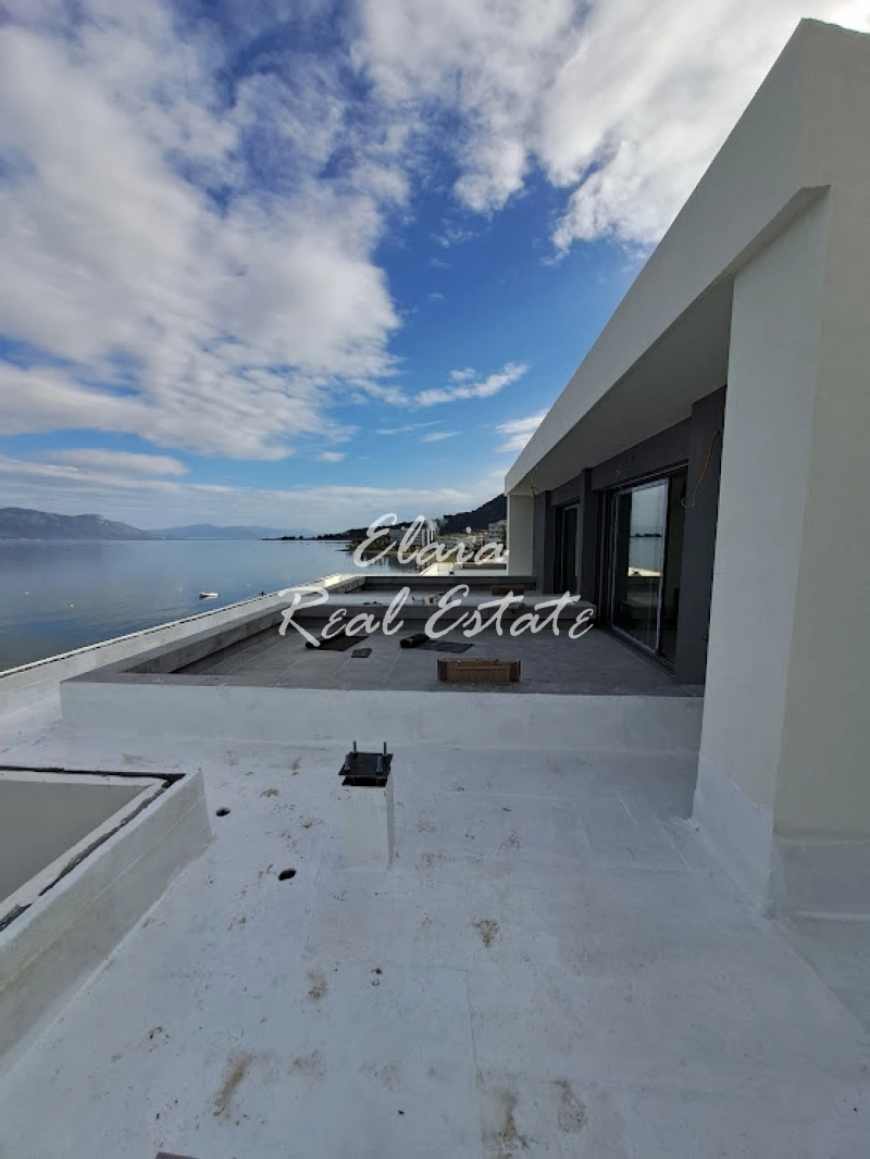 1 - venta edificio vista al mar kaména voúrla grecia central grecia