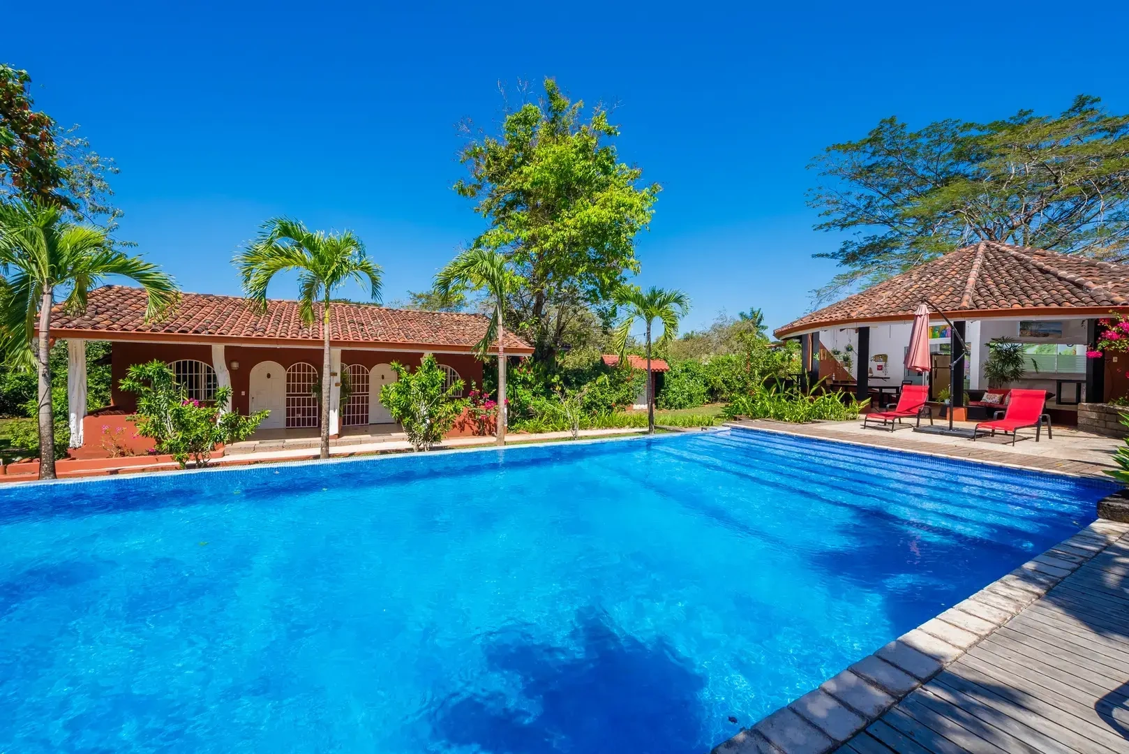 2 - venta villa a pie de playa tamarindo guanacaste costa rica