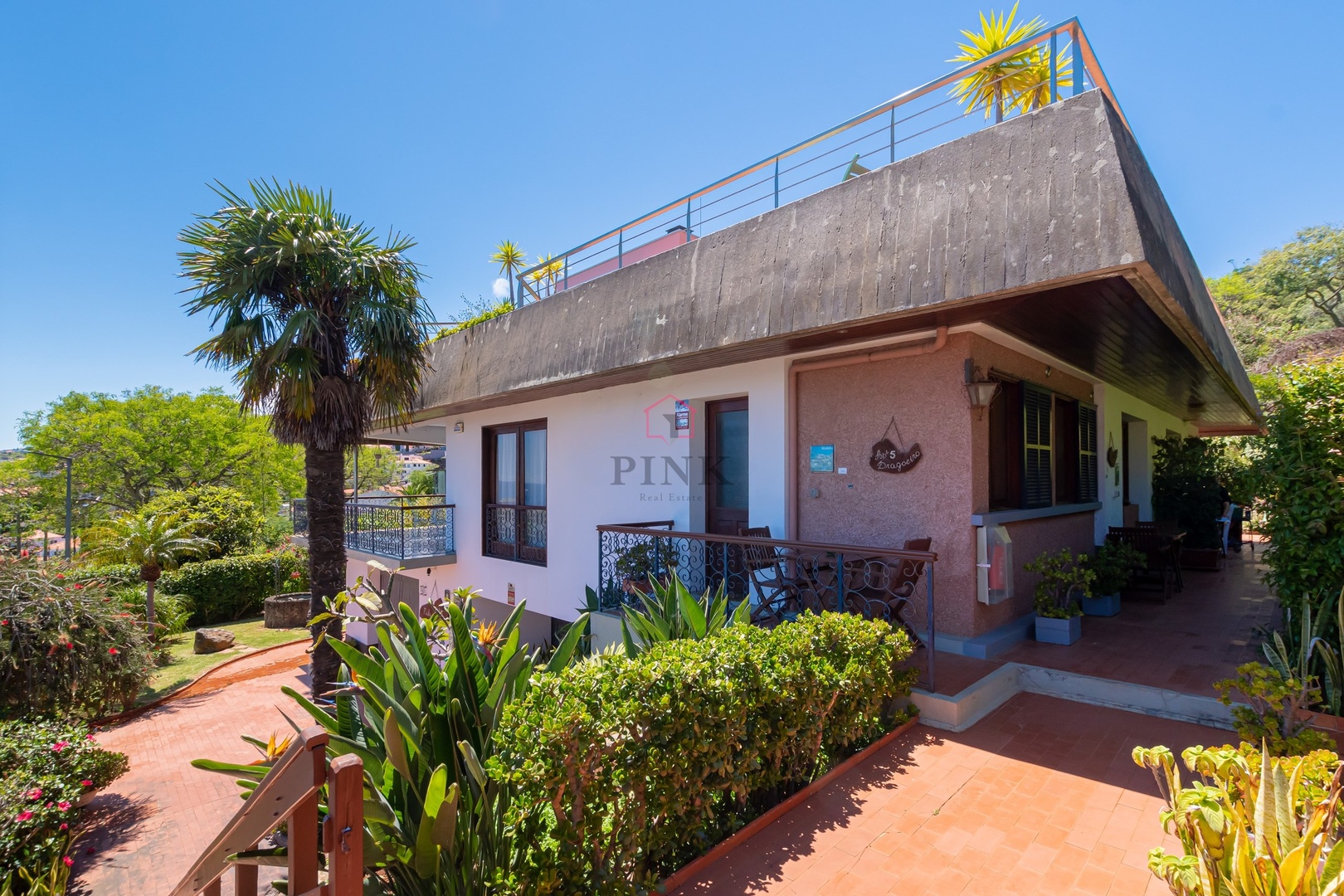 2 - sea view house for sale in machico madeira portugal