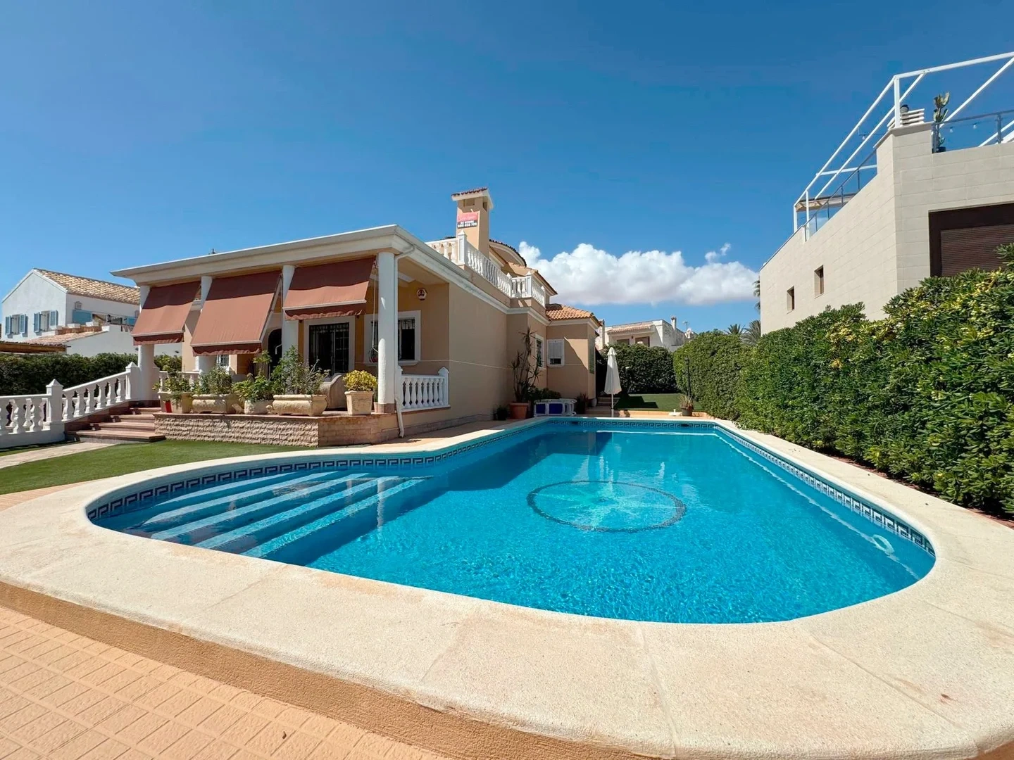 1 - vente villa pieds dans l'eau torrevieja - costa blanca communauté valencienne espagne