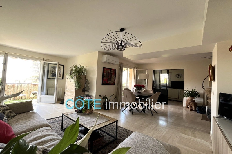 2 - sea view apartment for sale in antibes alpes-maritimes france