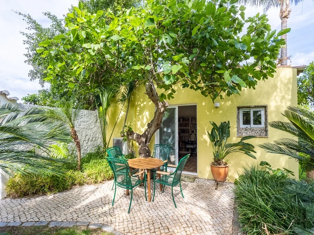 2 - villa for sale in faro algarve portugal