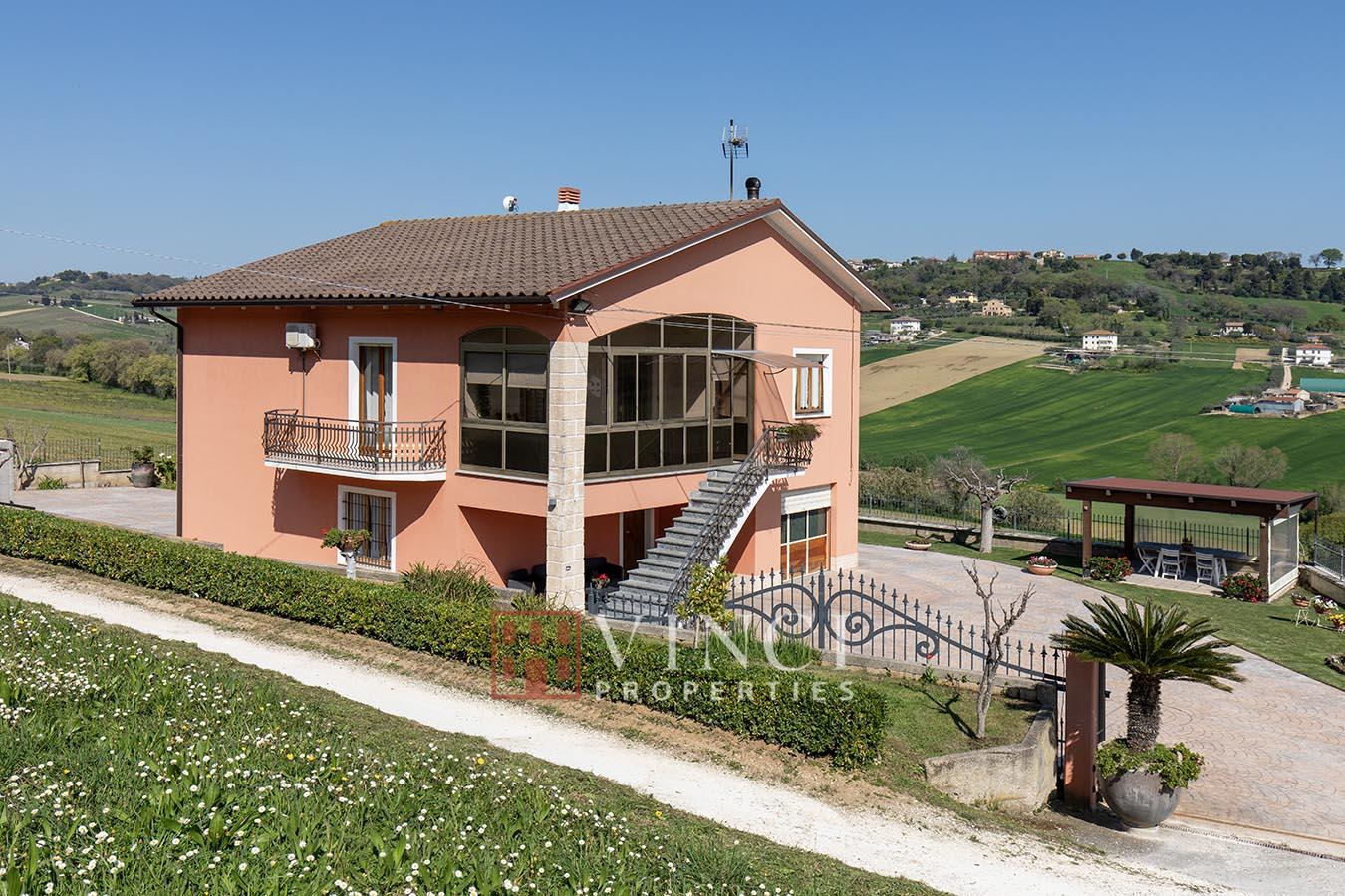 2 - verkauf haus meerblick potenza picena marken italien