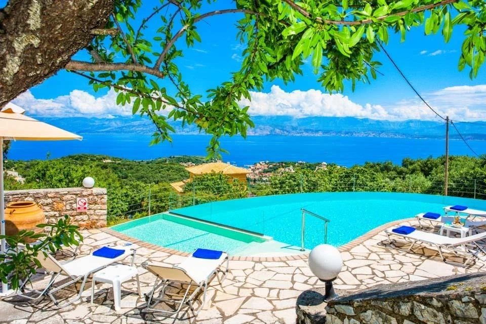 2 - venda casa vista de mar kassiópi ilhas jónicas grécia