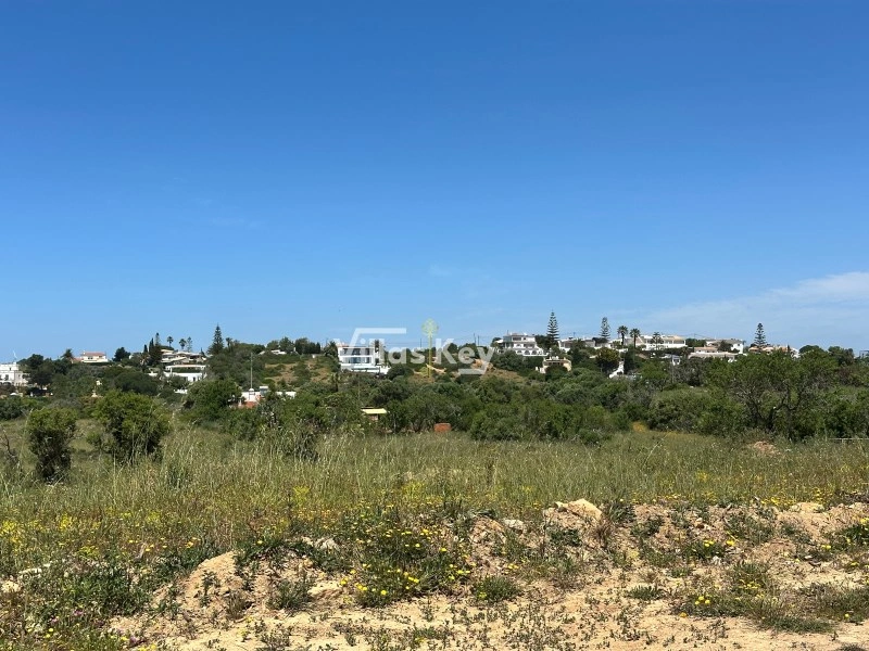 1 - venta terreno montinhos da luz algarve portugal