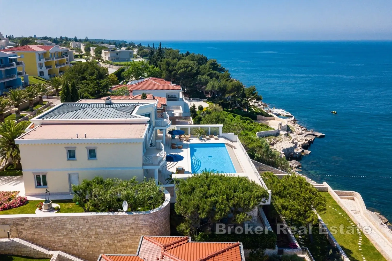 1 - vente maison pieds dans l'eau umag istrie croatie