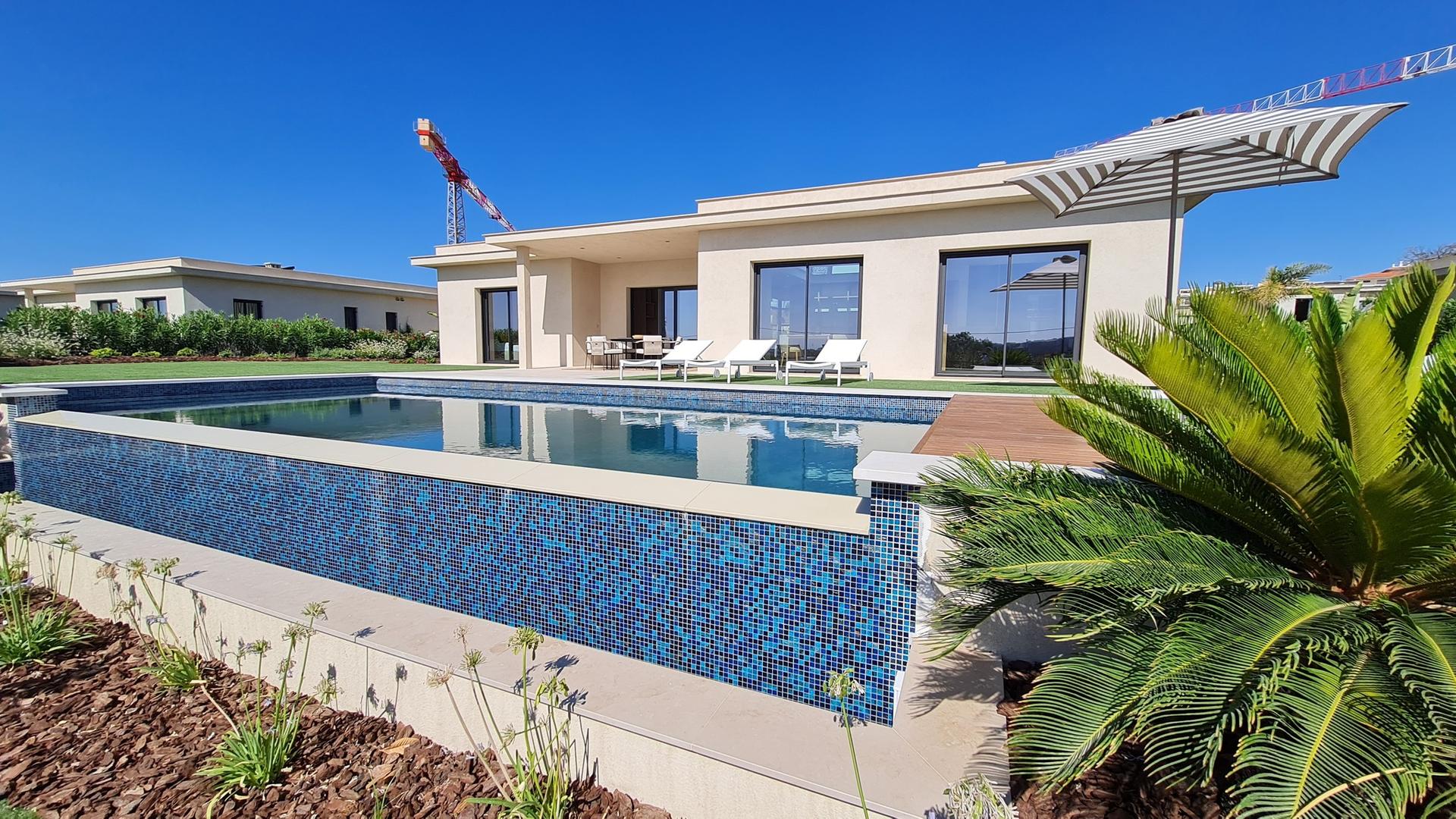 1 - villa for sale in faro algarve portugal