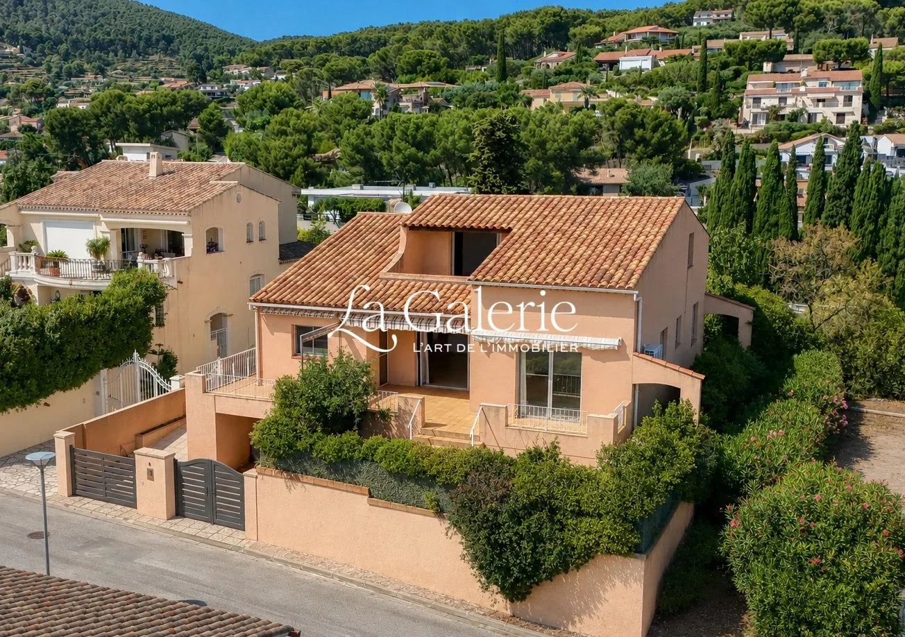 2 - venta casa vista al mar carqueiranne var francia