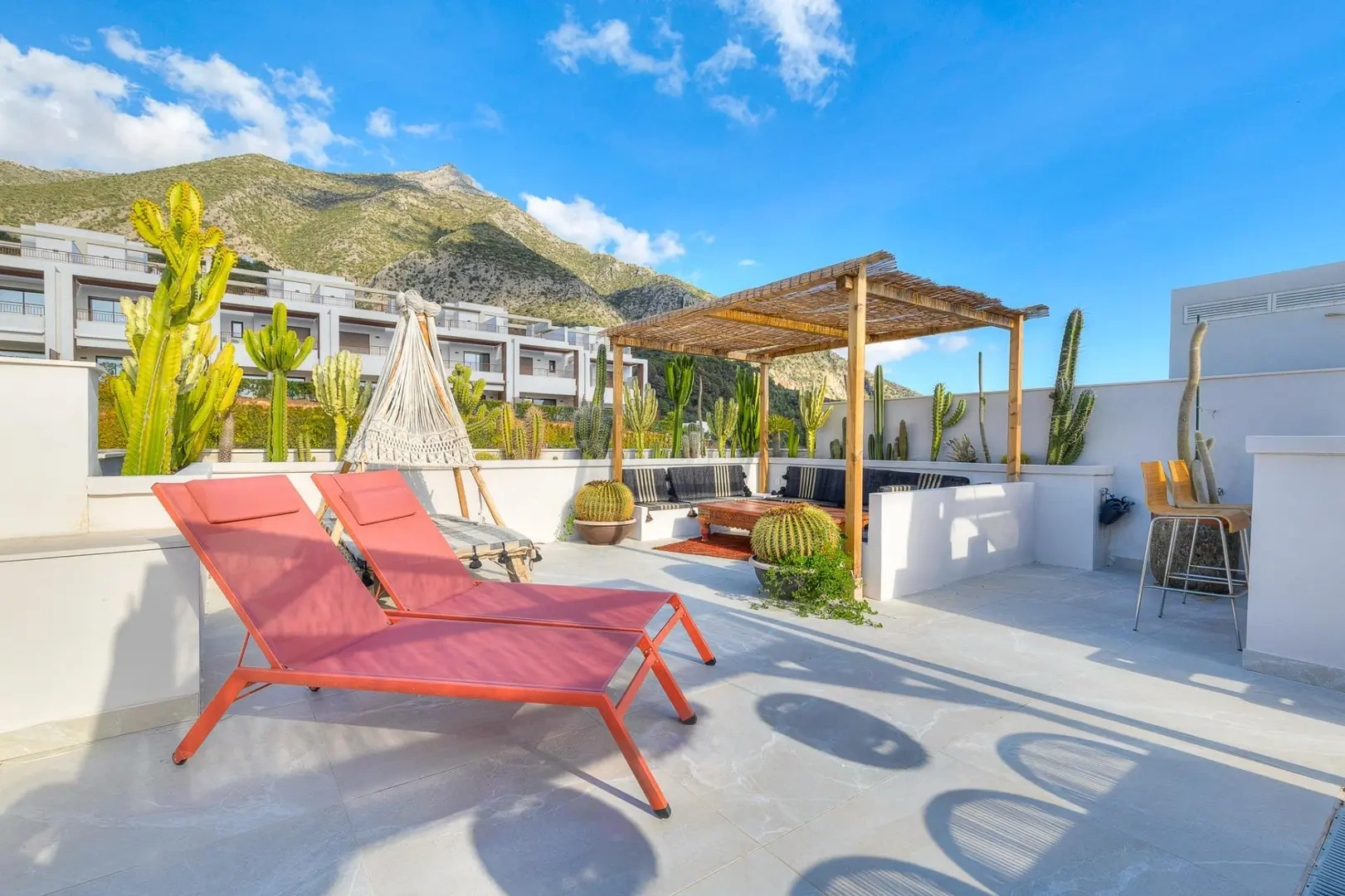 2 - venta apartamento vista al mar istan andalucía españa