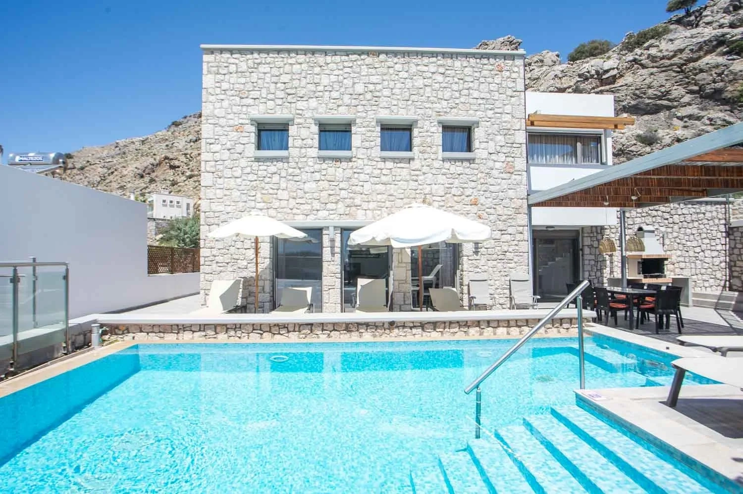 1 - house for sale in pefki attica greece