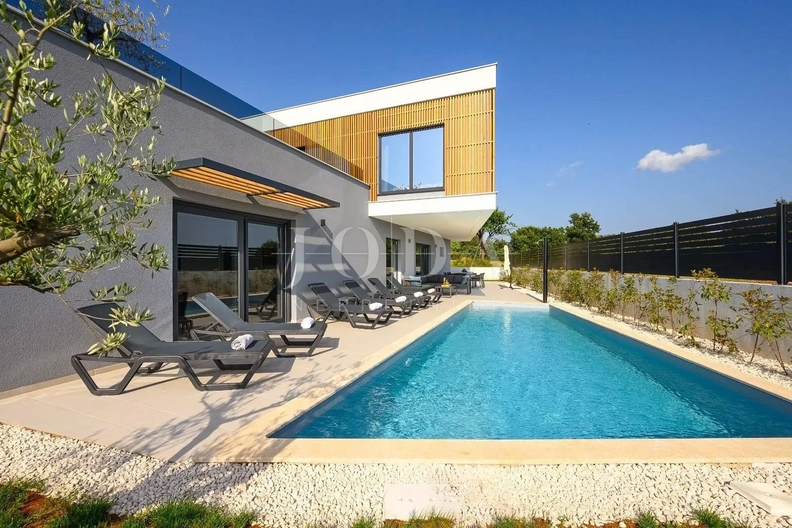 2 - vente maison svetvinčenat istrie croatie
