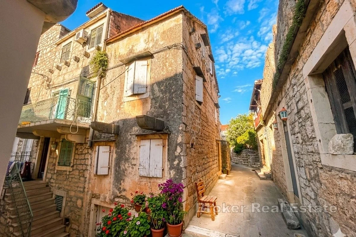 2 - vente maison plage à pied brač split-dalmatie croatie
