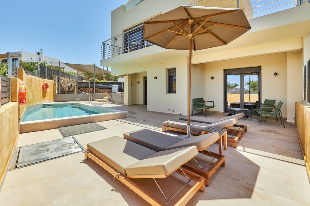 1 - sea view apartment for sale in sísi crete greece