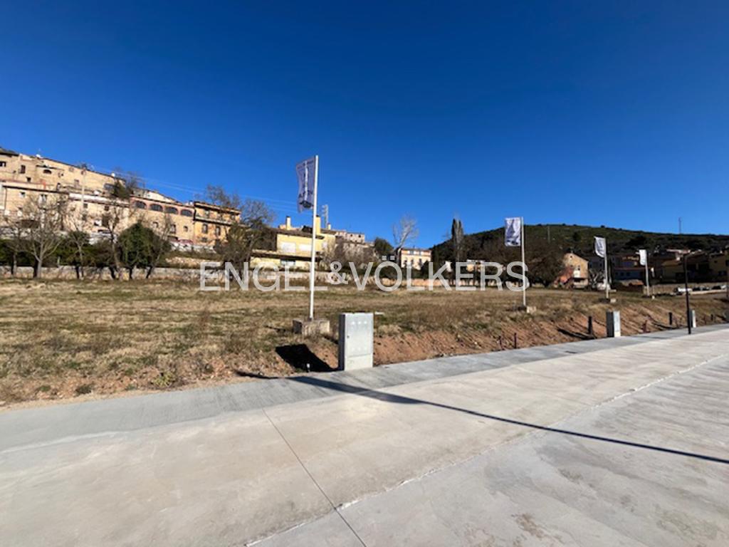 2 - venta terreno biure cataluña españa