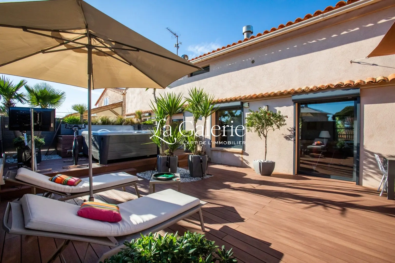 2 - vente appartement plage à pied hyères var france