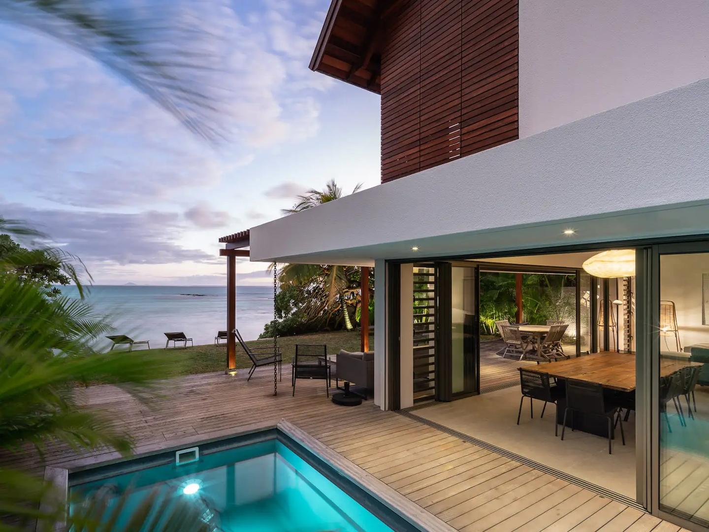 1 - waterfront house for vacation rentals in belle mare flacq mauritius