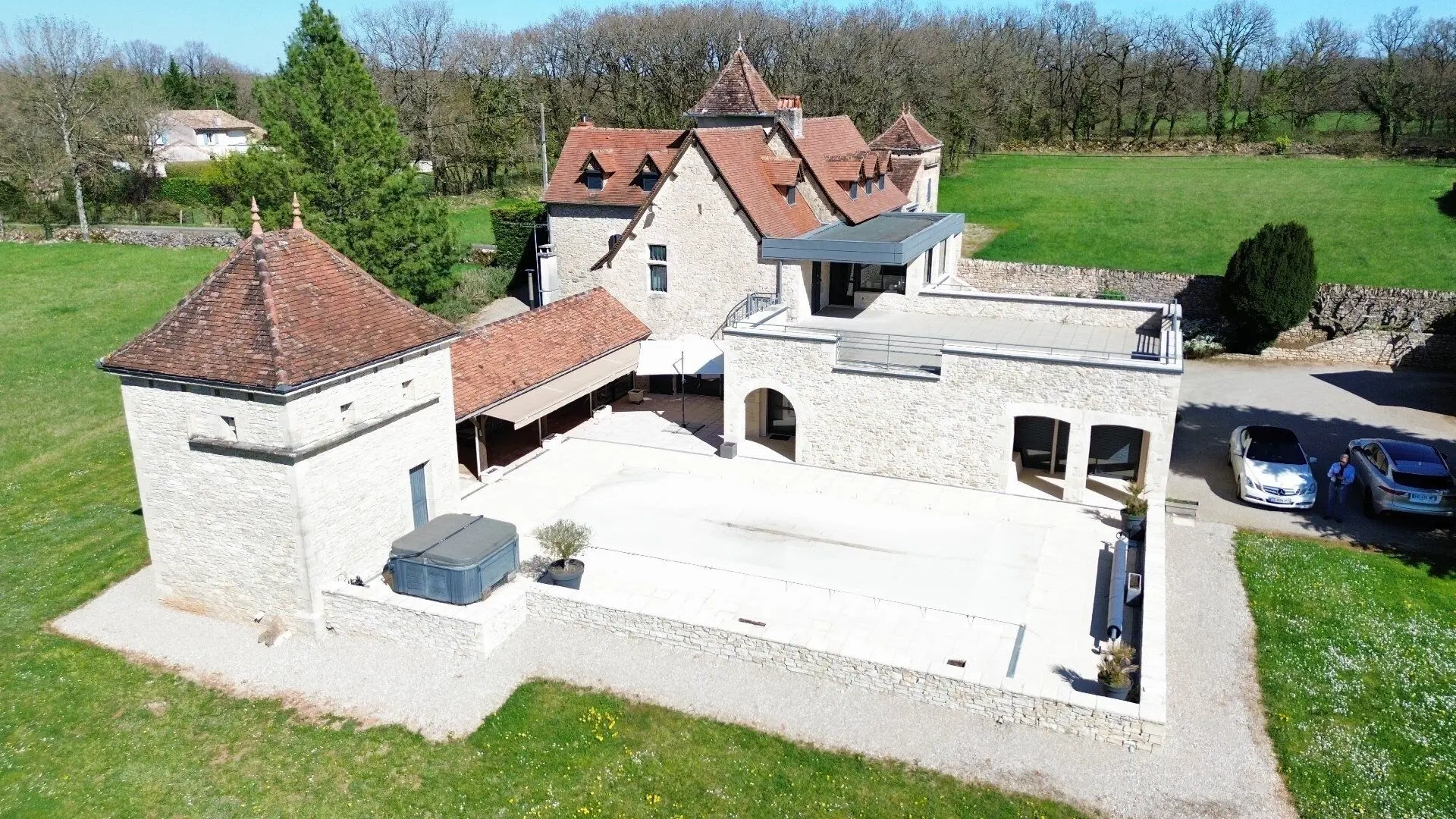 1 - estate for sale in villeneuve gironde france