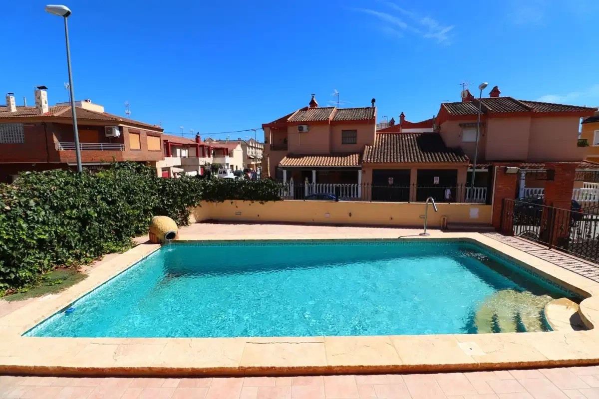 2 - villa for sale in los palacios valencian community spain