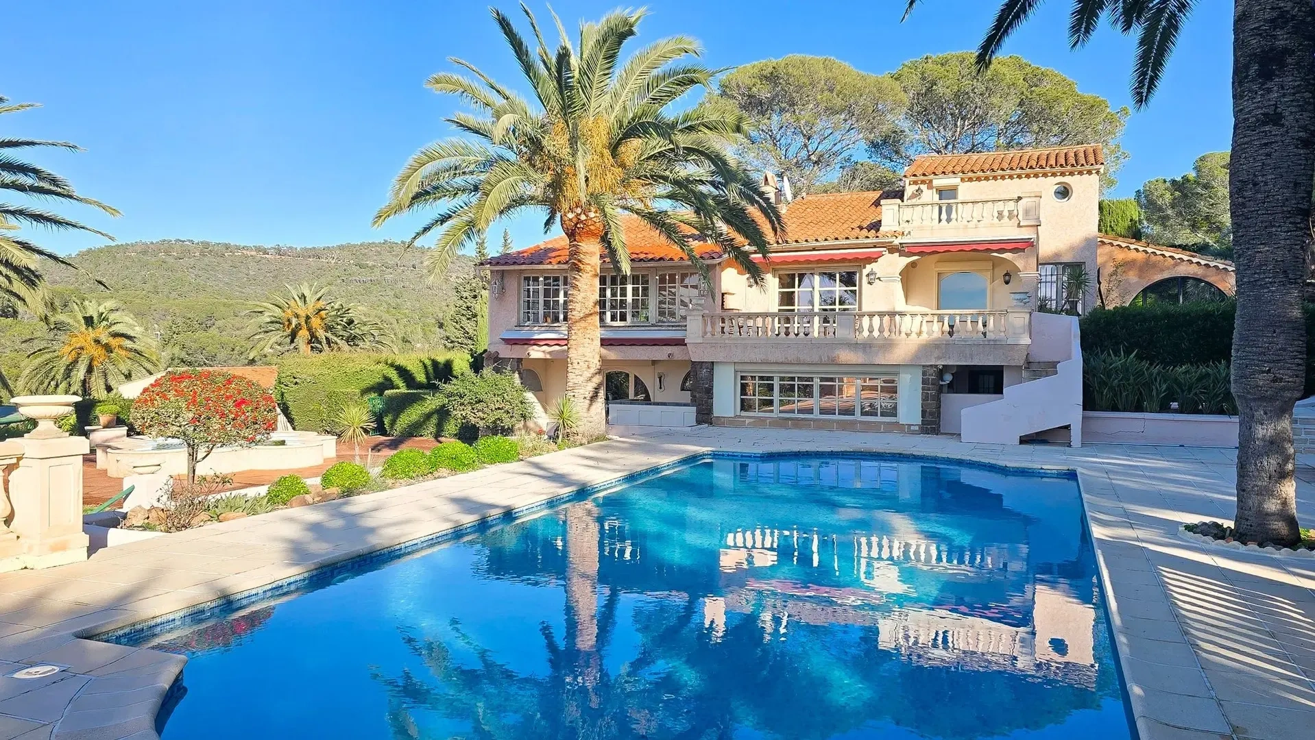 Casa con piscina