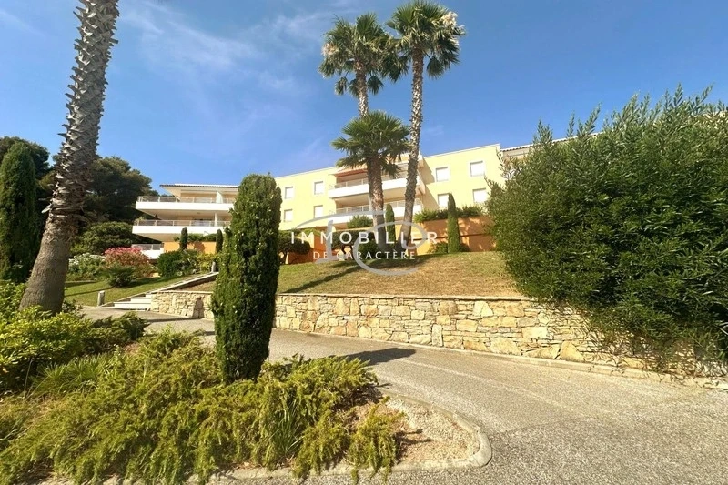 1 - apartment for sale in cavalaire-sur-mer var france