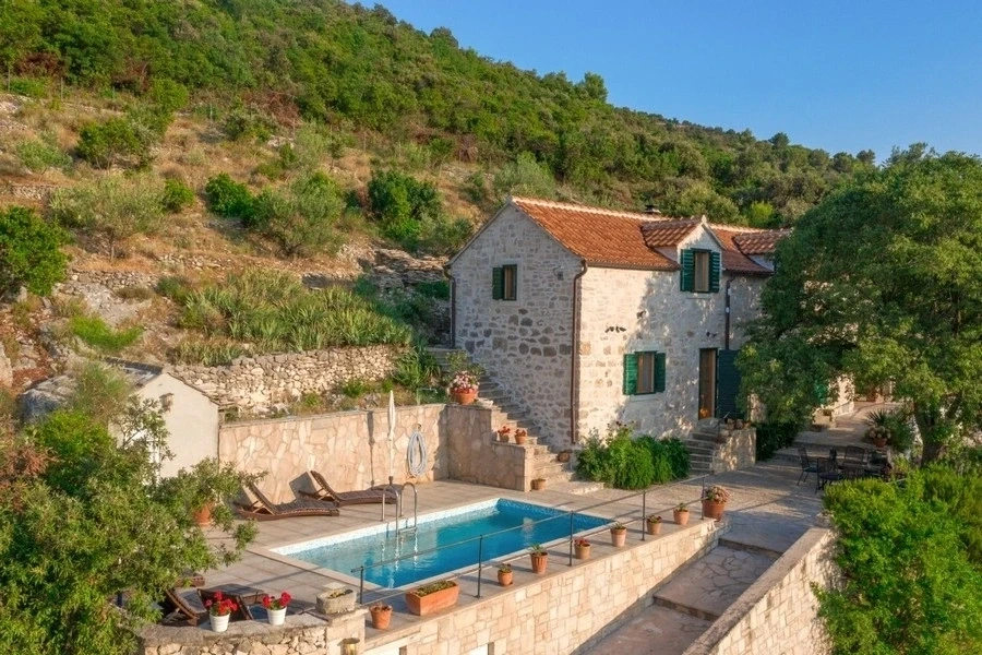 2 - venta casa vista al mar brač split-dalmacia croacia