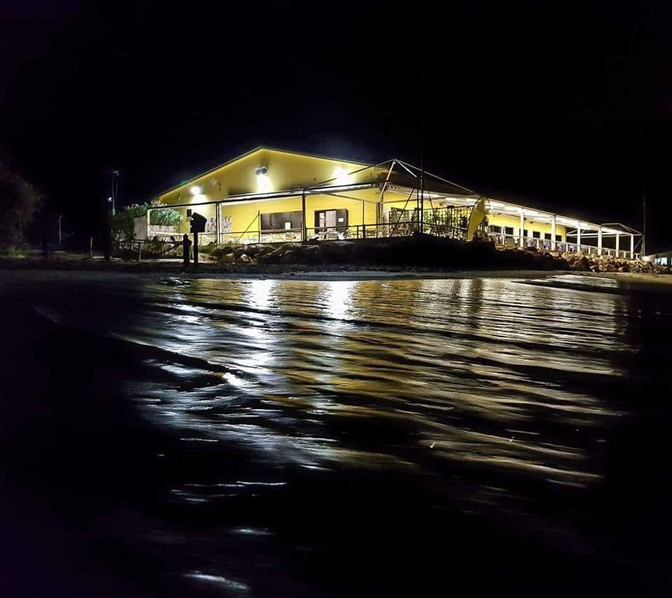 2 - venta comercio vista al mar follonica toscana italia