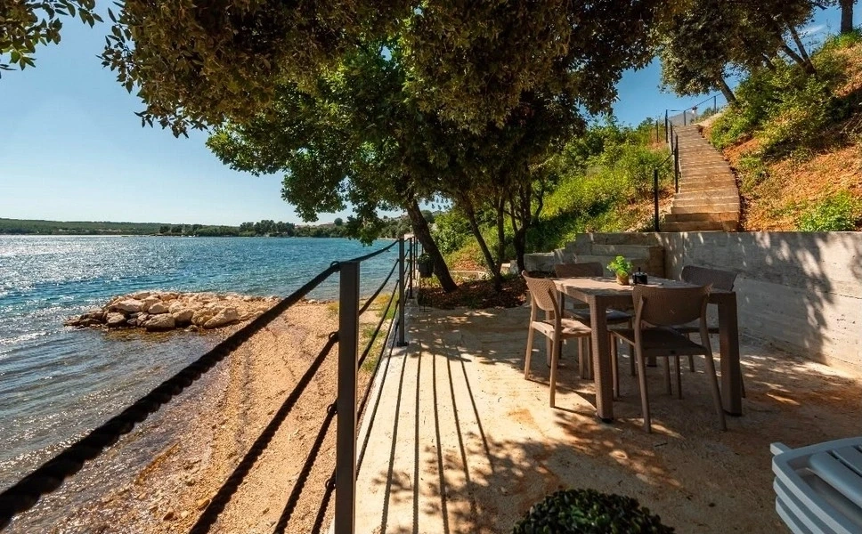 1 - venda villa vista de mar posedarje zadar croácia