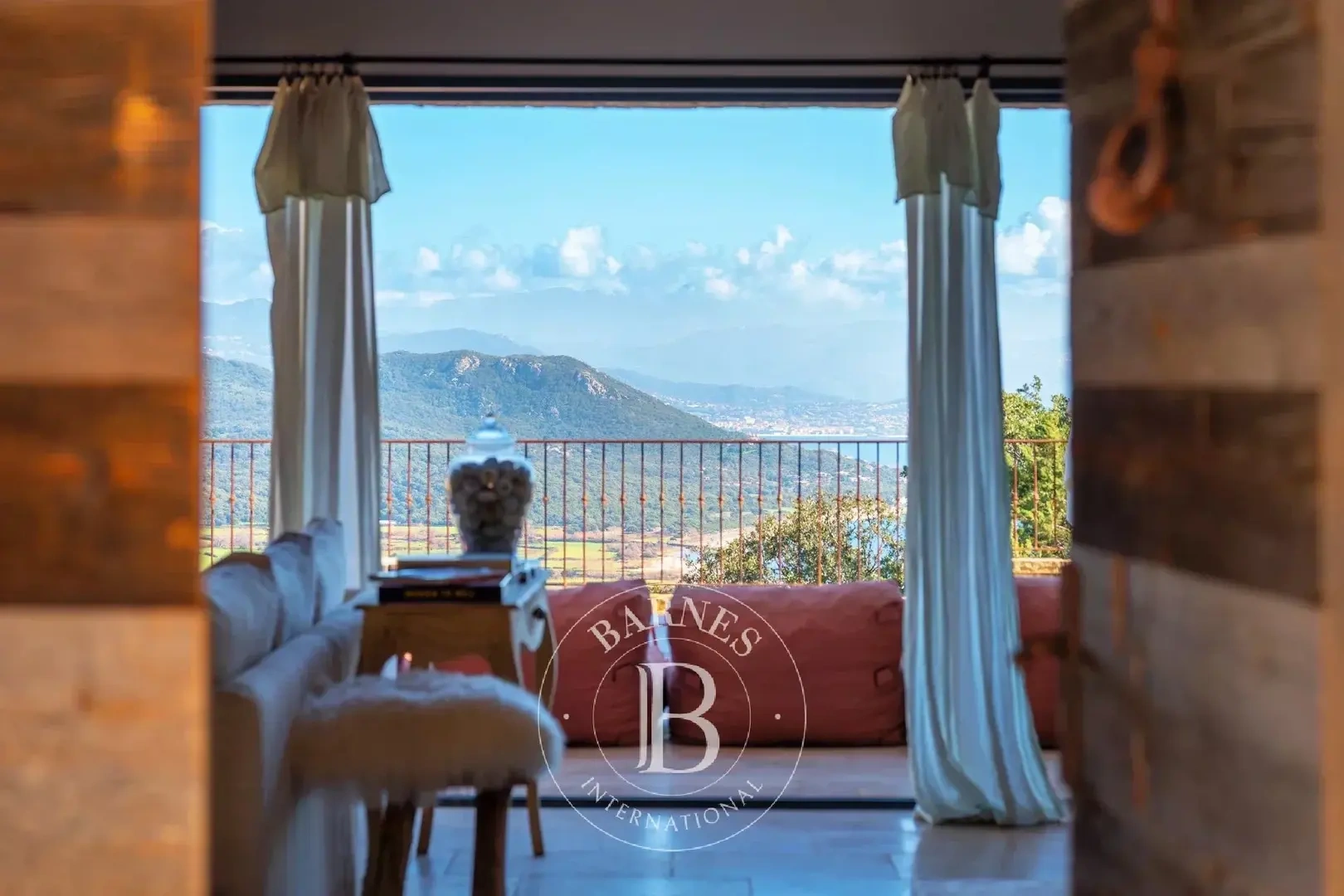 2 - venta casa vista al mar serra-di-ferro córcega del sur francia