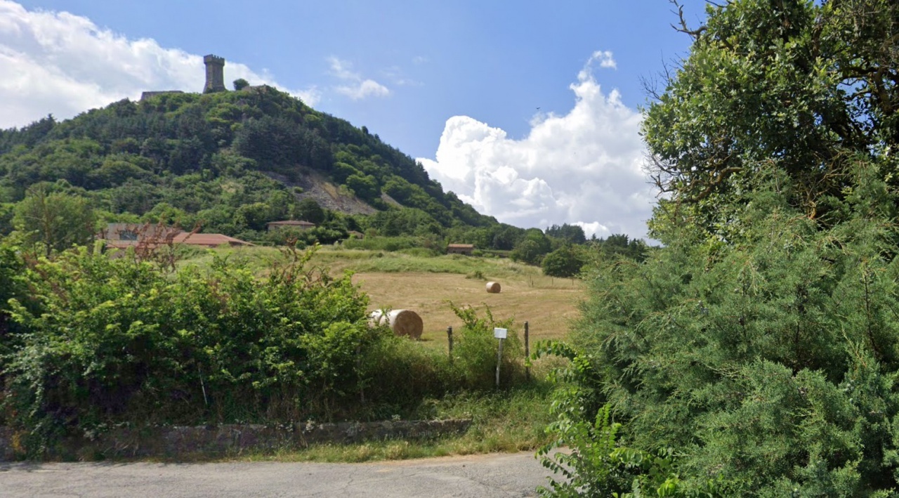 2 - venta terreno radicofani toscana italia