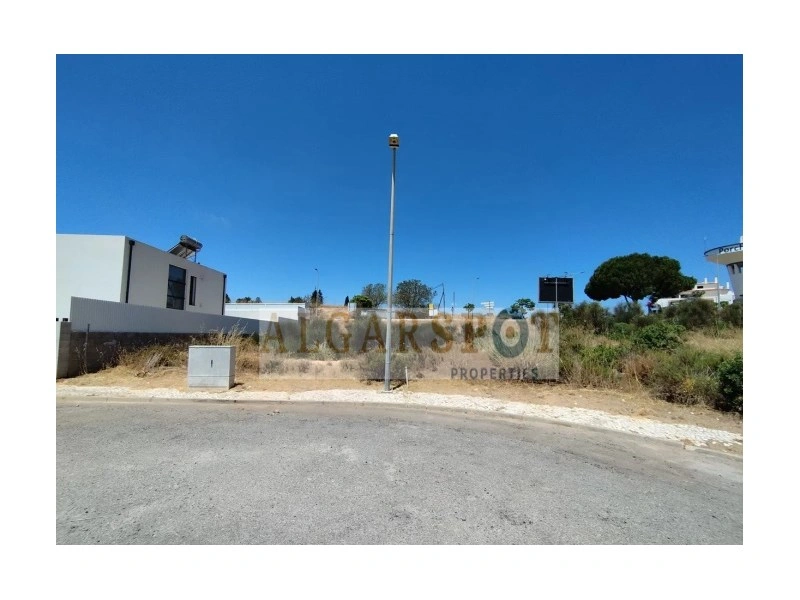 2 - venta terreno porches algarve portugal