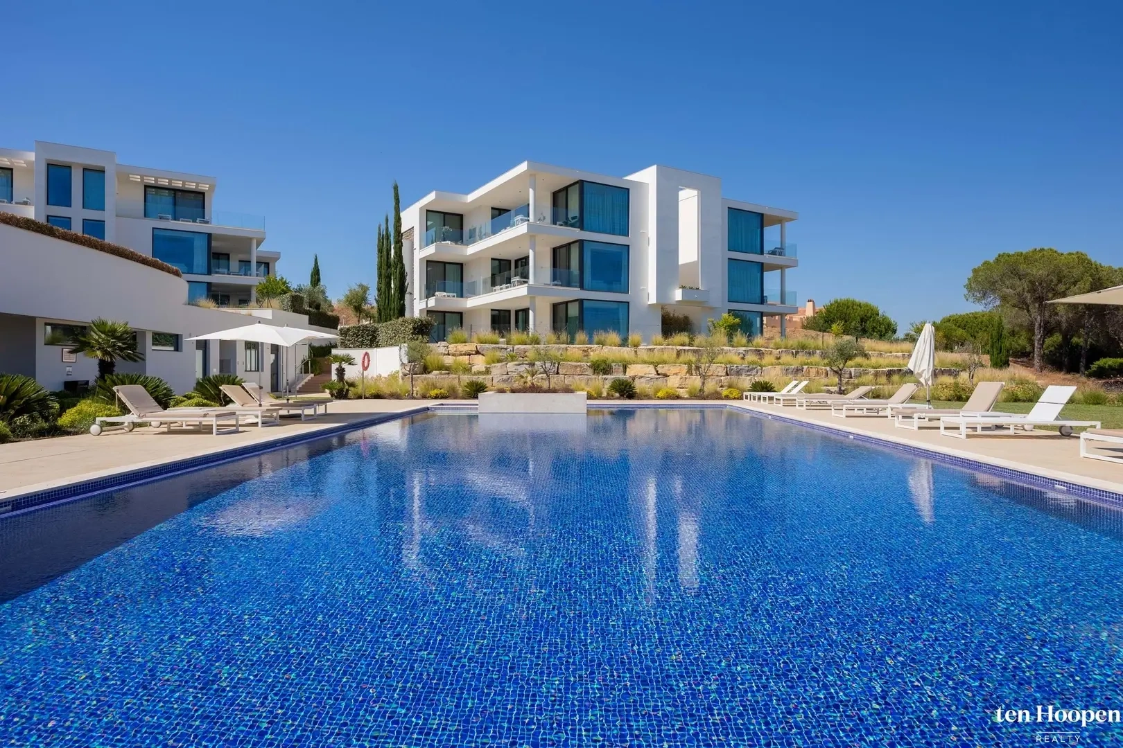 2 - apartment for sale in vila real de santo antónio algarve portugal