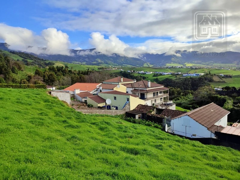 2 - venta terreno vista al mar povoação las azores portugal