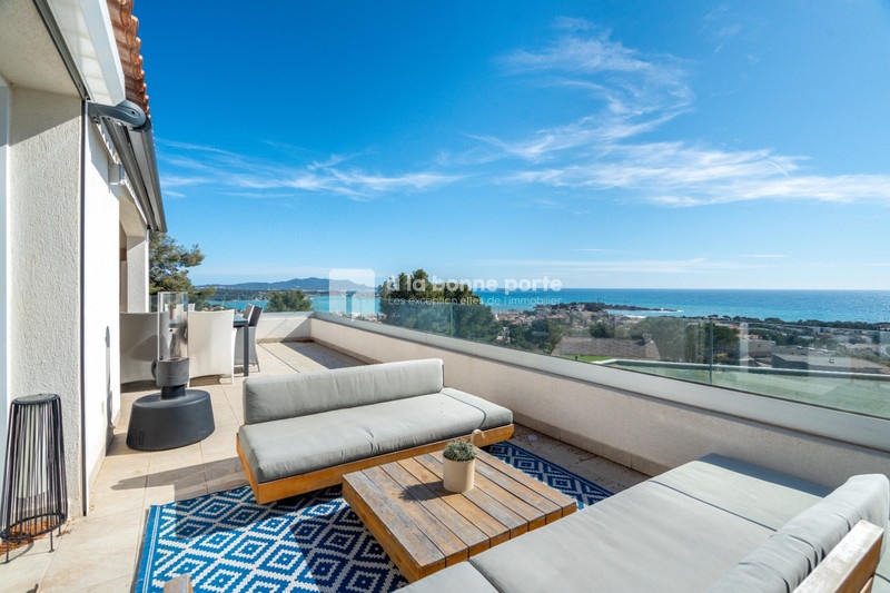 1 - sea view apartment for sale in bandol var france