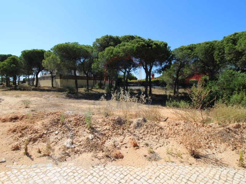 1 - plot of land for sale in vale do lobo algarve portugal
