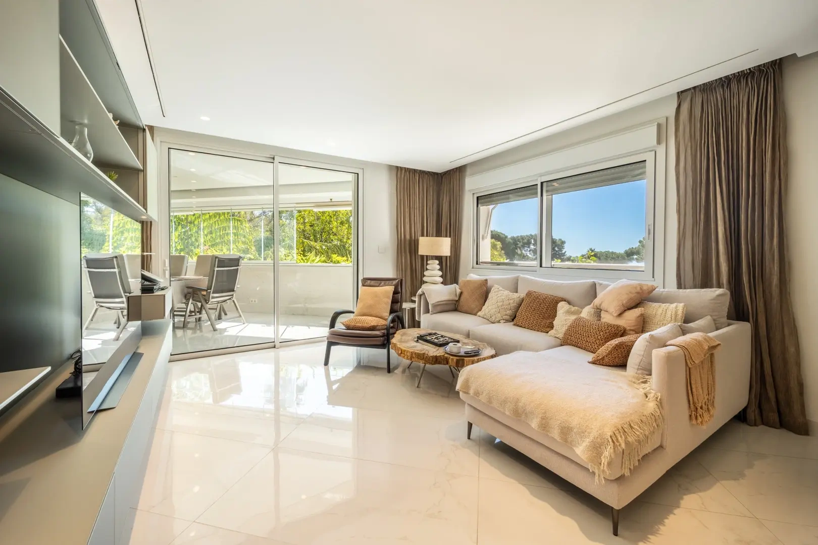 2 - waterfront apartment for sale in marbella - costa del sol andalusia spain