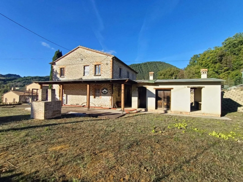 1 - продажа дом fossombrone марке италия