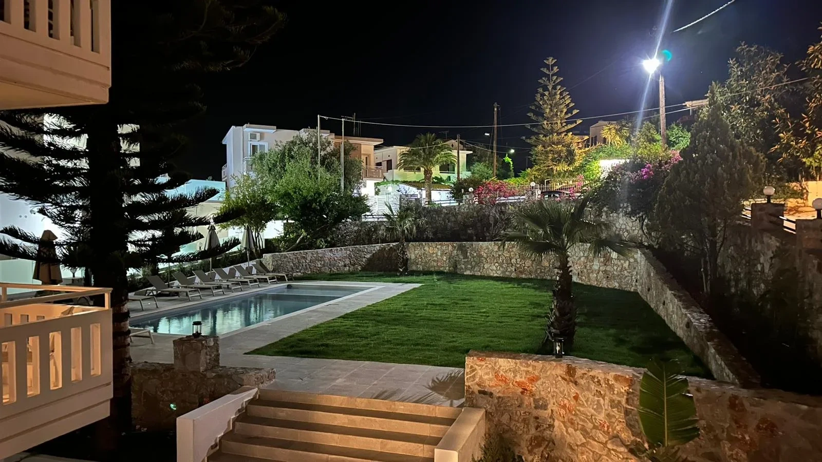 2 - vente immeuble vue mer almyrída crète grèce