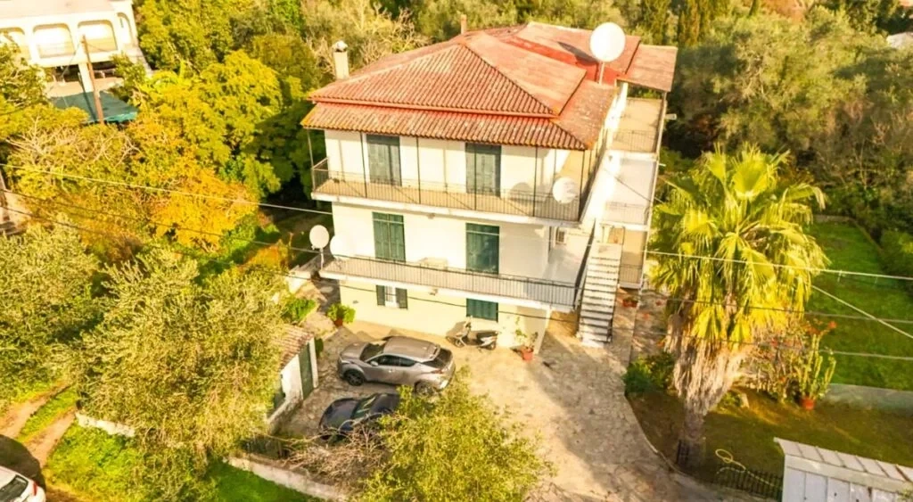 1 - vente appartement vue mer dassia îles ioniennes grèce