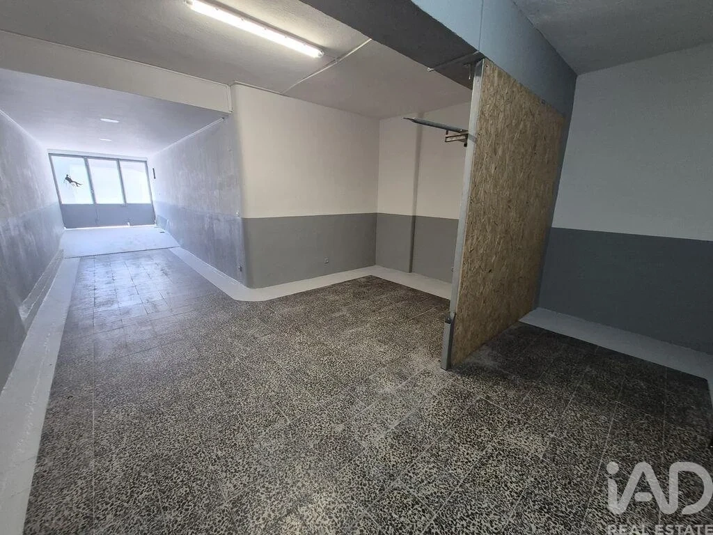 1 - building for sale in amora lisbon region portugal