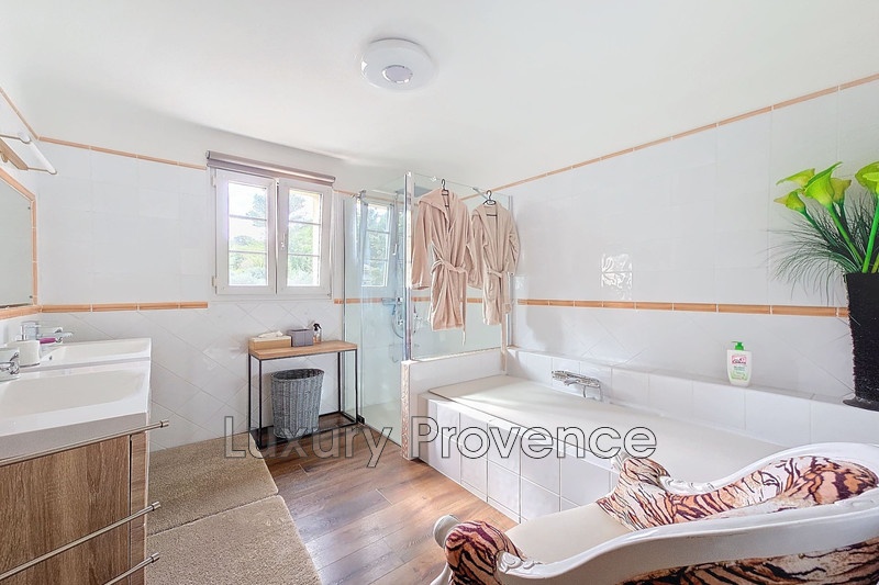 2 - venta propiedad mimet bocas del ródano francia
