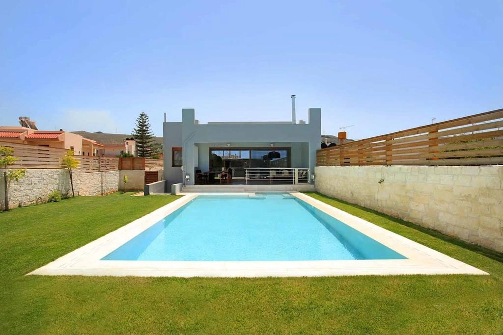 1 - venda villa a praia ao pé kokkini hani creta grécia