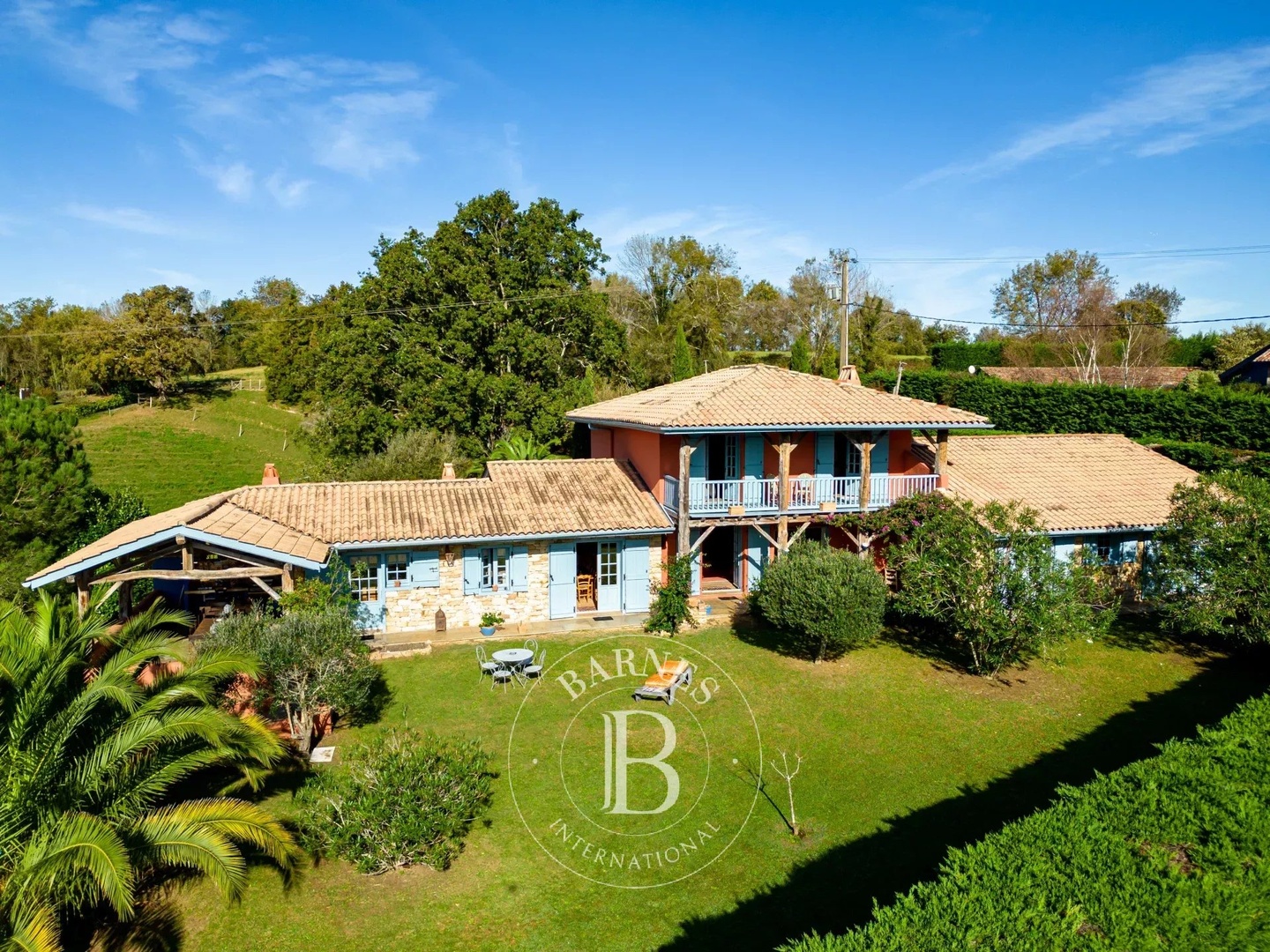 2 - house for sale in urrugne - côte basque pyrénées-atlantiques - côte basque france