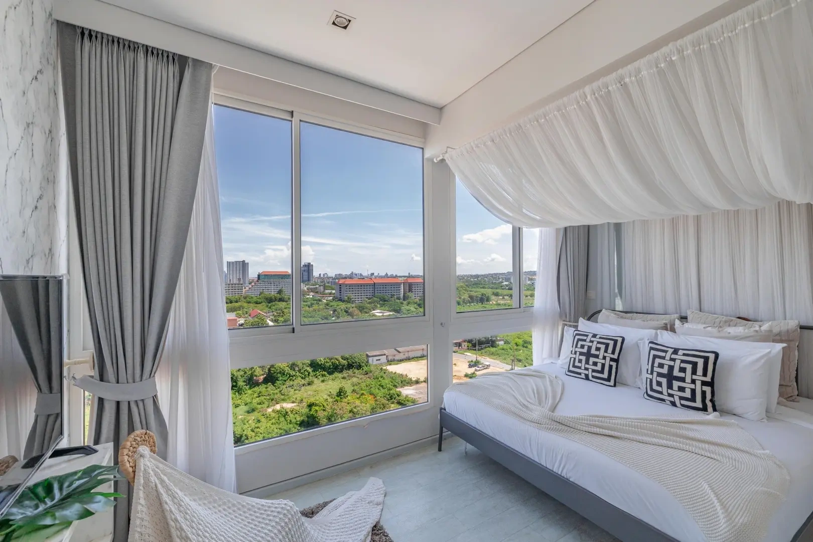 2 - verkauf wohnung direkt am wasser pattaya chonburi thailand