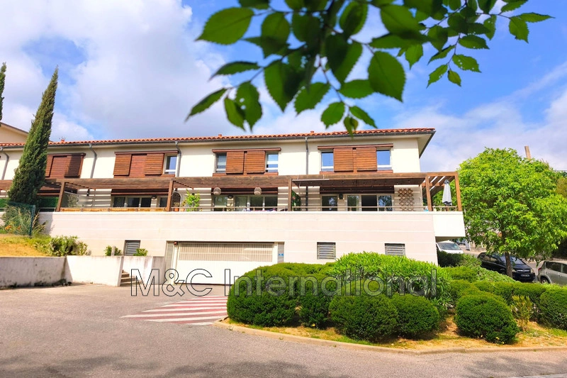 Apartamento con terraza