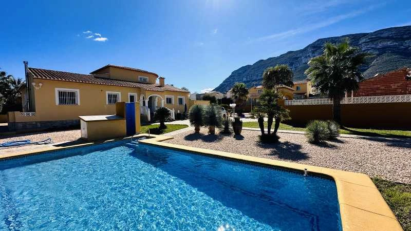Casa de 2 185 m²