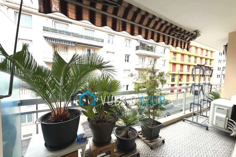 Apartamento con 2 dormitorios