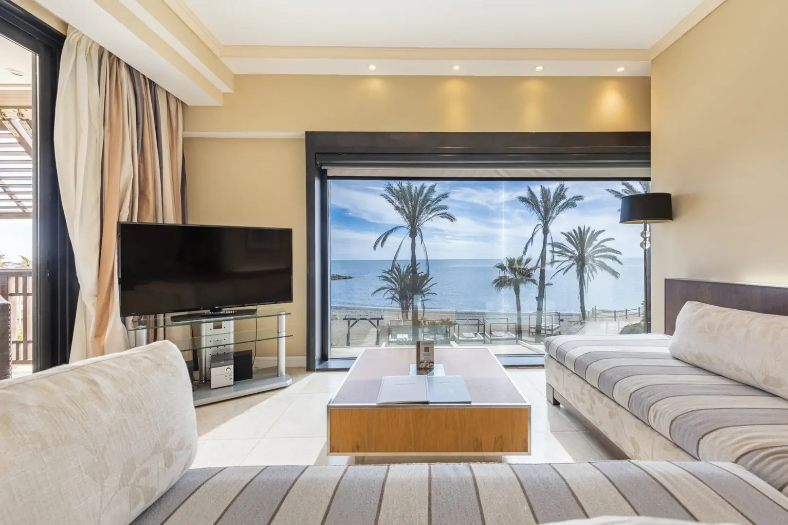 2 - продажа квартира ноги в воде marbella - costa del sol андалусия испания