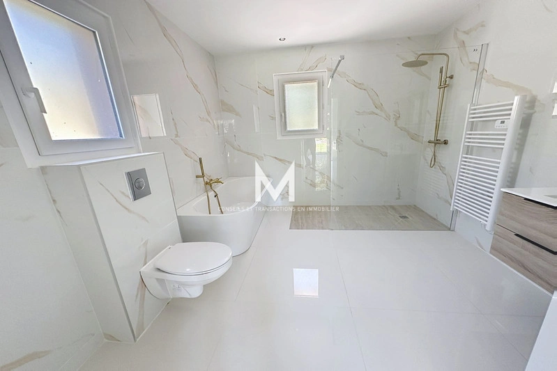 2 - house for sale in le plan-de-la-tour var france